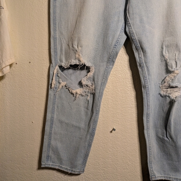 Holister Light Blue Distressed Jeans Size 15 W32 - Picture 3 of 8